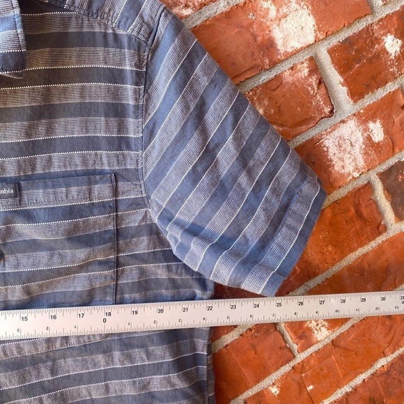 Columbia Large Gray Stripe Collar Button Down Short Sleeve Shirt Snap Button - Picture 7 of 9